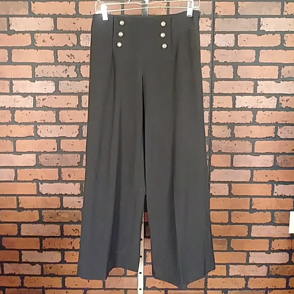 Wide legs black slacks